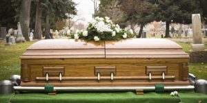 Lee más sobre el artículo Soñar con un funeral
