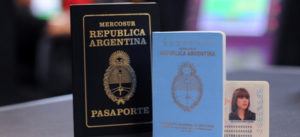 Lee más sobre el artículo Soñar con un pasaporte o documento de identidad